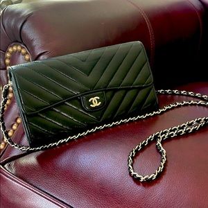Black Chanel Wallet SHW Chevron Leather